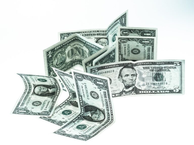 Scope Downgrades U.S. Credit Rating Amid Fiscal Concerns: